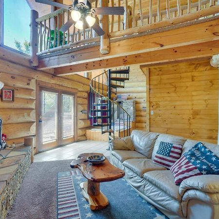 Idyllic Gatlinburg Cabin With Hot Tub And Balcony! Eksteriør bilde