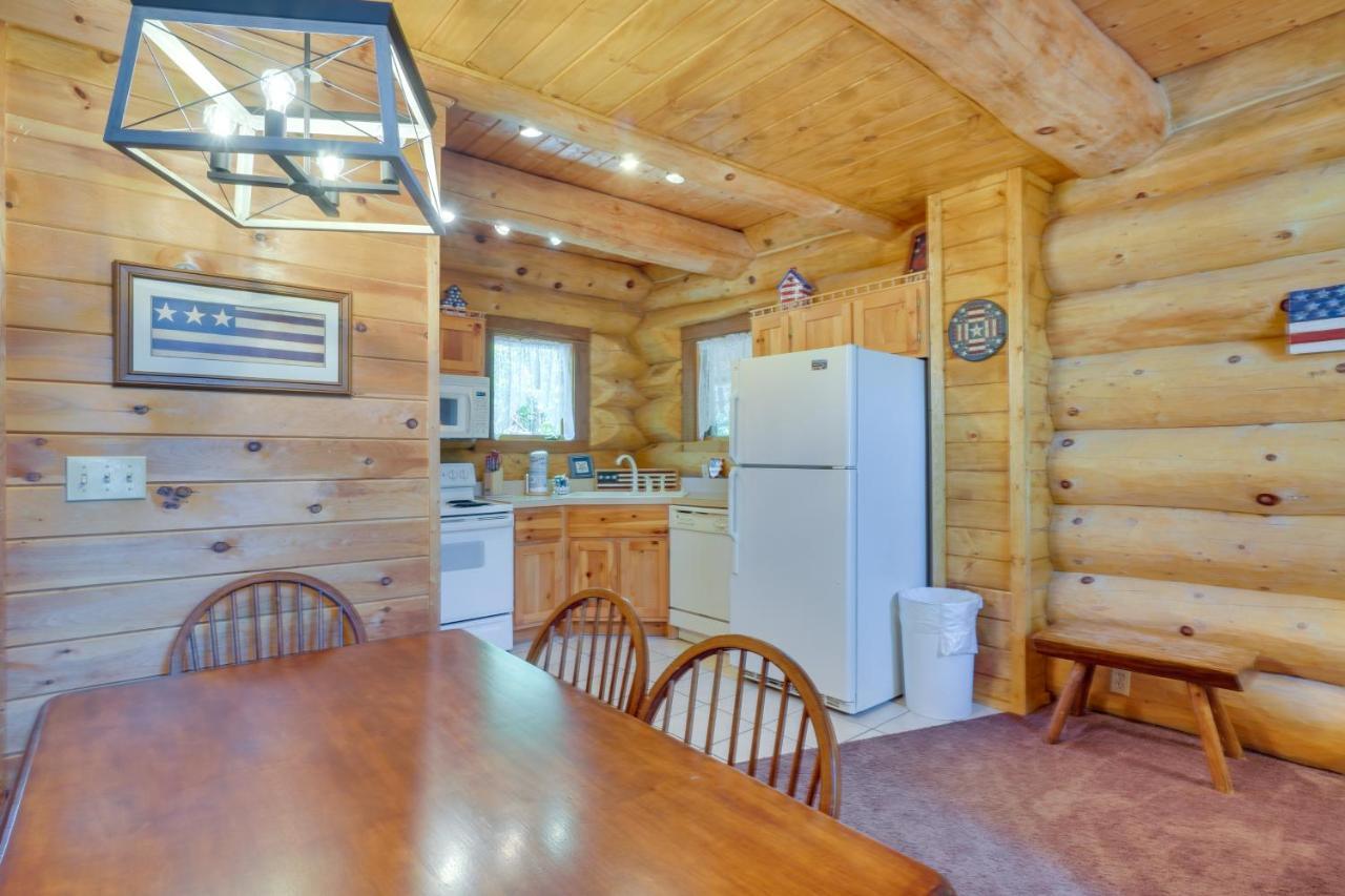 Idyllic Gatlinburg Cabin With Hot Tub And Balcony! Eksteriør bilde